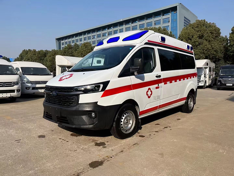2023款福特V362救護車